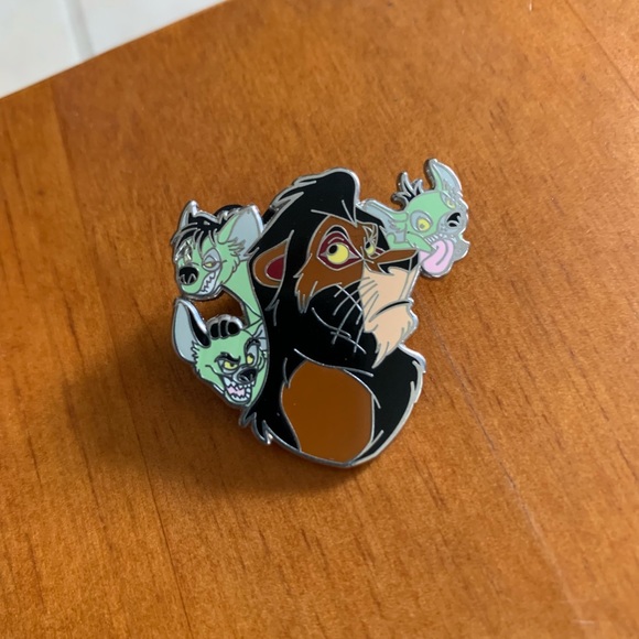 Scar and Hyenas Disney’s The Lion King pin - villain and sidekicks - Picture 2 of 4